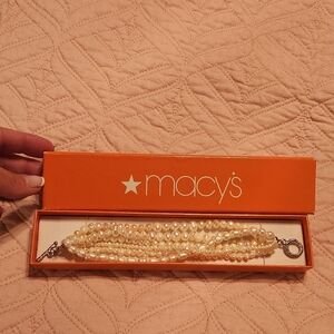 MACY'S pearl bracelet